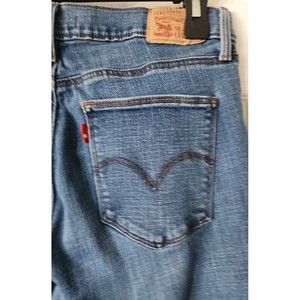 Women's Levi's Jeans  Size 30 Slimming Boot